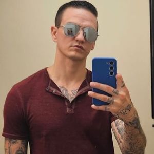 Meet your Posher, Jeffery